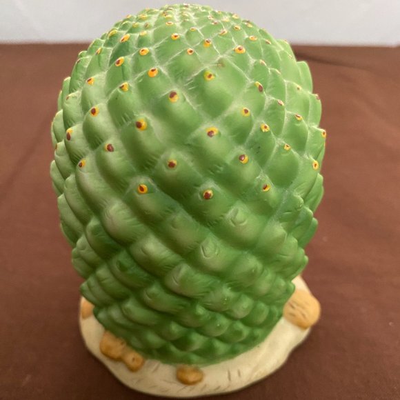 Owl in cactus home - Picture 2 of 7